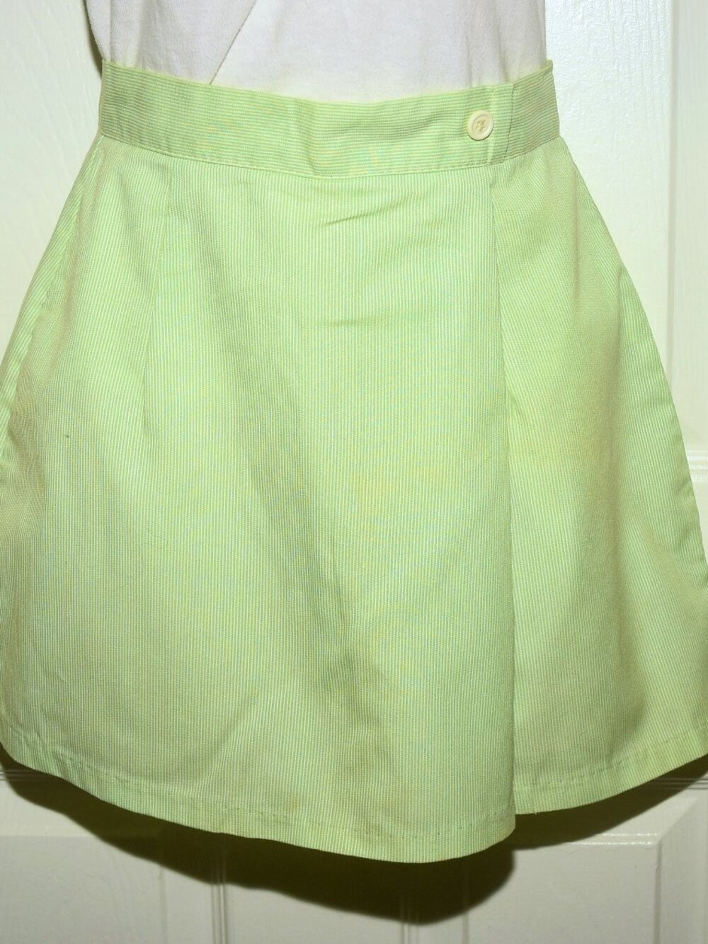 VTG 70s Spring Green Cotton Blend Short Culotte XXS by Whats in a Name PinStripe